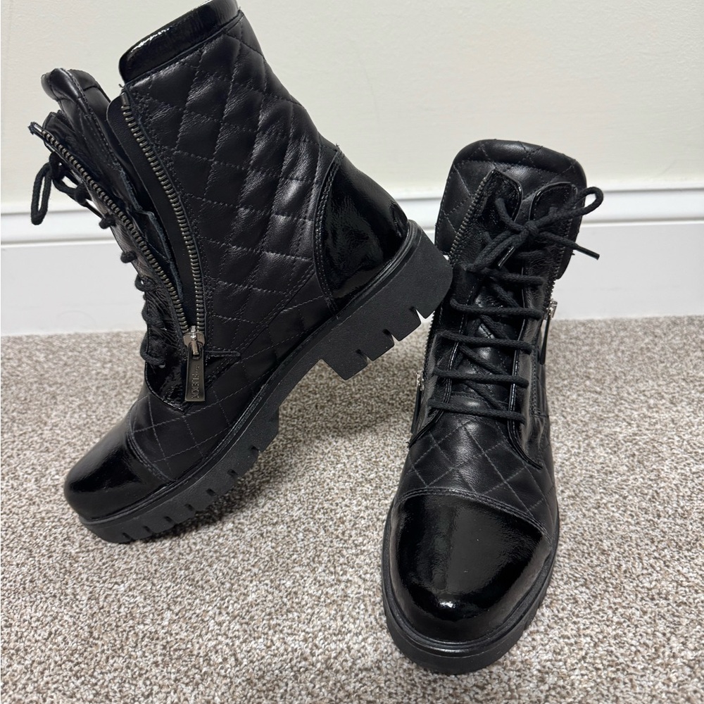 The Flexx Women's Leather Boots